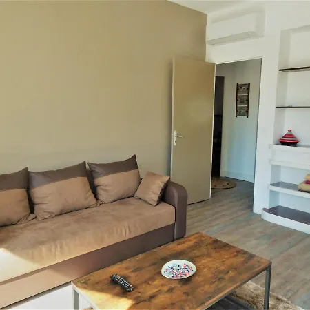 Apartament Triangle D Or Plage-garetgv-mairie *